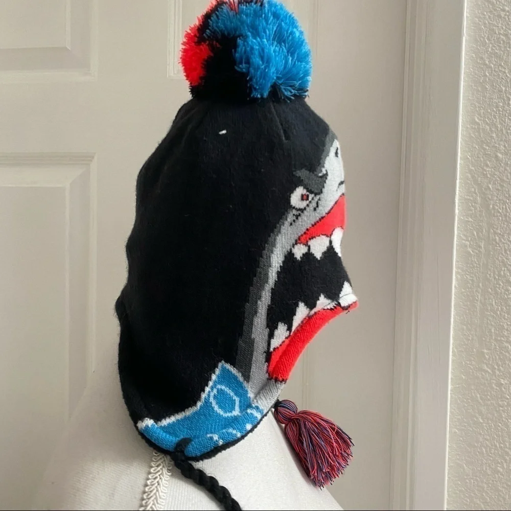 Under Armour Youth Knit Shark Hat Side Ear Flaps